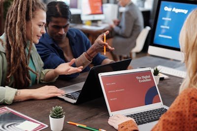 Agence média : experts en stratégie et achat pour votre visibilité